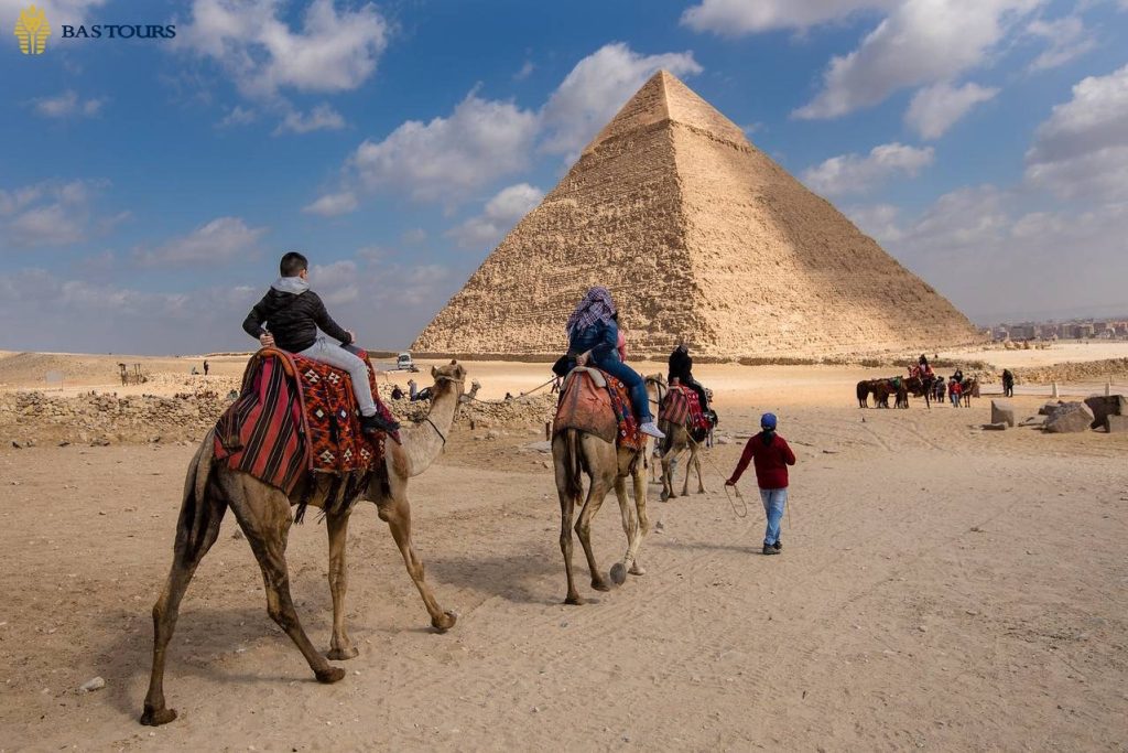 Private Cairo Tour from Hurghada – Giza Pyramids, Sphinx & Egyptian Museum