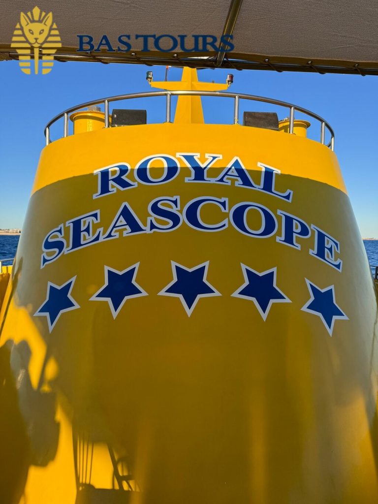 Hurghada Glass Bottom Boat: Giftun Island Tour with Snorkeling & Buffet Lunch