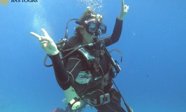 Hurghada Diving Boat Tour – Red Sea Group Diving Trip