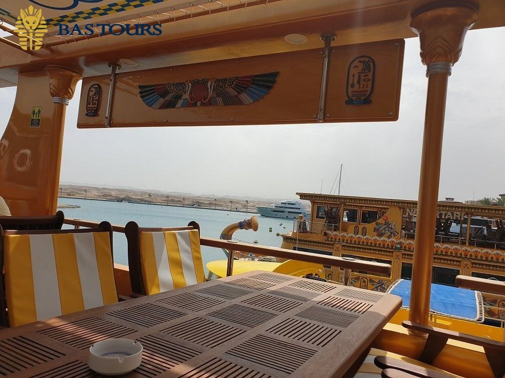 Fresh Lunch on Board with Scenic Views