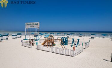Bianca Island Snorkeling Trip from Hurghada with Lunch & Transfers